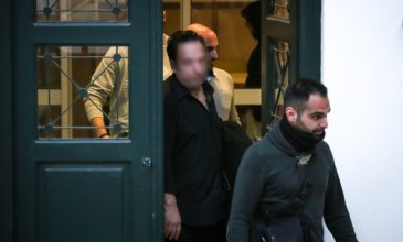 Στις φυλακές Ναυπλίου ο ενεχυροδανειστής ενώ ο Κούγιας προειδοποιεί για ποινικά αδικήματα