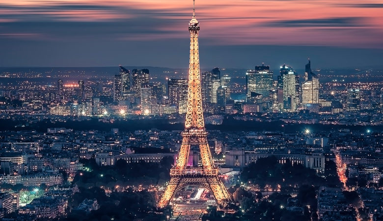 Γαλλία: Δύο μεθυσμένοι Αμερικανοί τουρίστες διανυκτέρευσαν στην κορυφή του Πύργου του Άιφελ