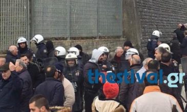Μπλόκο σε εκατοντάδες Έλληνες στην Κακαβιά για το μνημόσυνο Κατσίφα