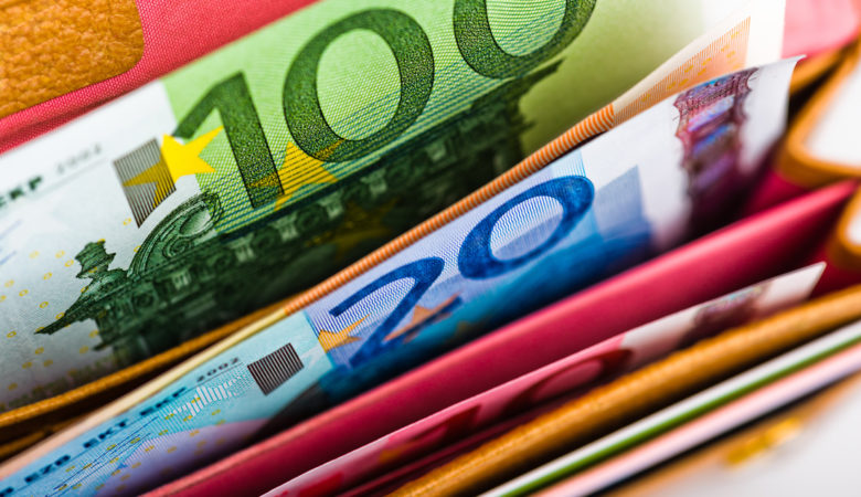 Eπίδομα 800 ευρώ: Άνοιξε η πλατφόρμα του ΕΡΓΑΝΗ για τις αιτήσεις των εργαζομένων