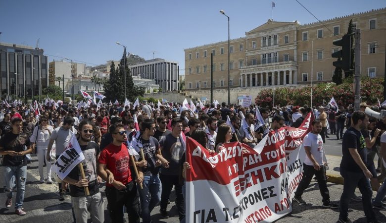 DW: Ελλάδα η χώρα των διαδηλώσεων