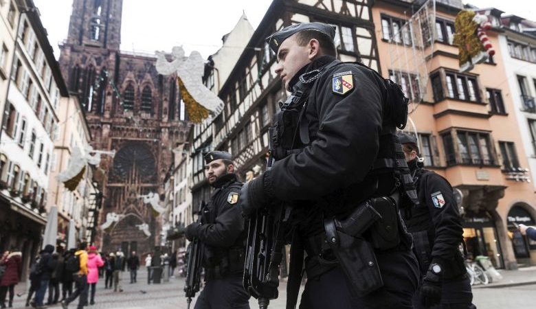 Αστακός το Στρασβούργο – Χωρίς τέλος το κυνηγητό για τον δράστη της επίθεσης