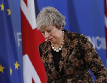 «Η Τερέζα Μέι ενδέχεται να ζητήσει από την ΕΕ αναβολή του Brexit»