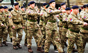 Χιλιάδες Βρετανοί στρατιώτες σε ετοιμότητα για «άτακτο» Brexit