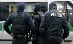 Γερμανία: Συνελήφθη 16χρονος που σχεδίαζε επιθέσεις σε σχολεία
