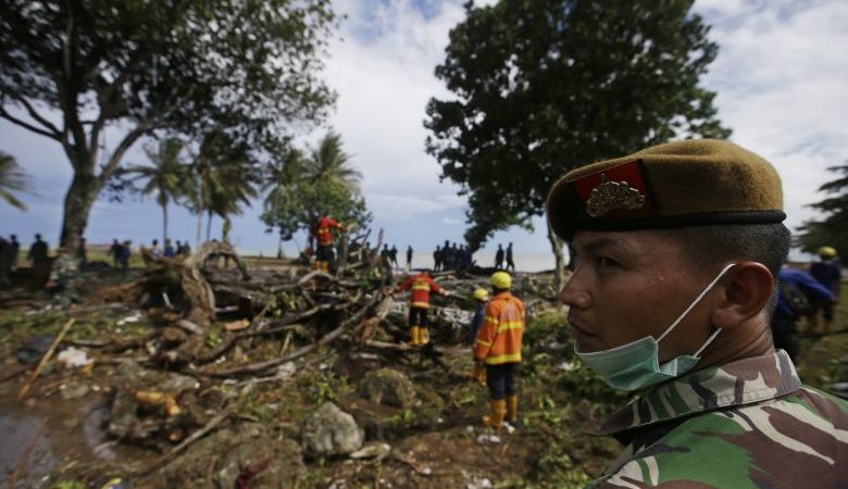 Εκατόμβη νεκρών στην Ινδονησία – Φόβοι για νέο τσουνάμι