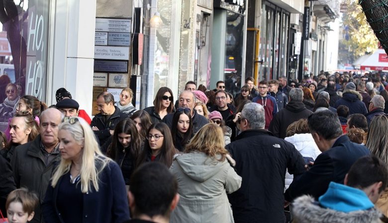 Αυξημένη η κίνηση τα Χριστούγεννα στην αγορά της Θεσσαλονίκης