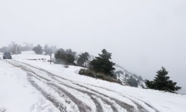 Καιρός: Χιόνια ακόμη και στην Πάρνηθα τη Δευτέρα