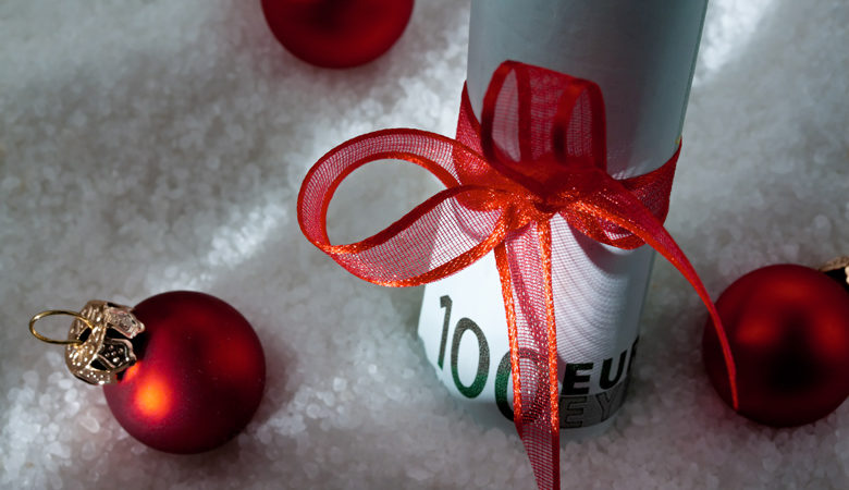 Πριν τα Χριστούγεννα η μεγάλη ετήσια φορολοταρία που θα μοιράσει 1,2 εκατ. ευρώ σε 12 υπερ-τυχερούς φορολογούμενους