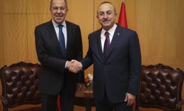 Η Τουρκία καλεί τη Ρωσία να σταματήσει άμεσα τις επιθέσεις στην Ιντλίμπ