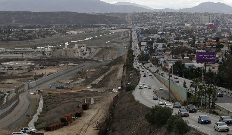 Νεκρά δύο παιδιά που κρατούνταν στα σύνορα των ΗΠΑ με το Μεξικό