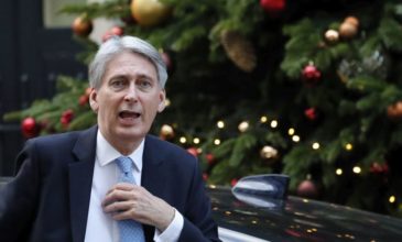 Ο Βρετανός υπουργός Οικονομικών δεν εκταμίευσε κονδύλια για το Brexit