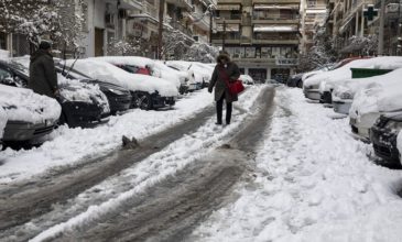 Ποιοι θερμαινόμενοι χώροι είναι ανοικτοί στην Αθήνα