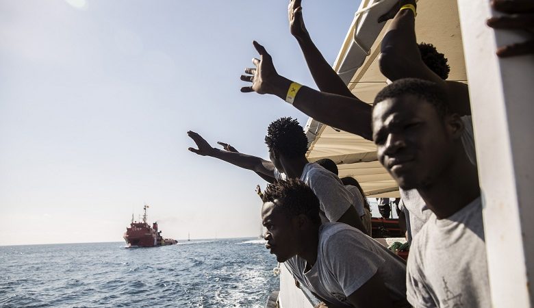Δεν έχει τέλος η «οδύσσεια» για τους 17 μετανάστες του Sea Watch