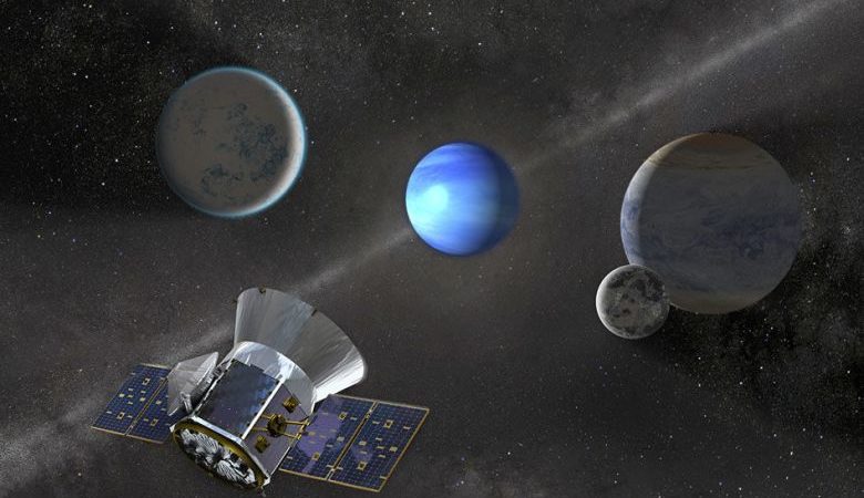 Η NASA πανηγυρίζει την ανακάλυψη και τρίτου εξωπλανήτη, τριπλάσιου από τη ΓΗ
