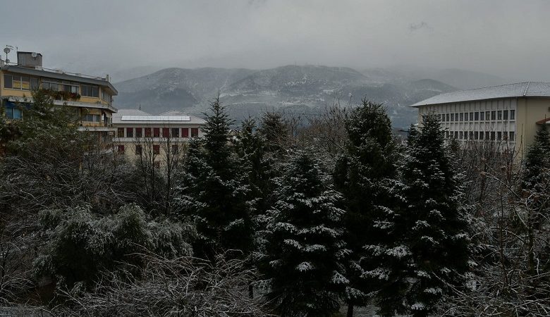Έκλεισαν τα δικαστήρια στα Ιωάννινα εξαιτίας του χιονιού
