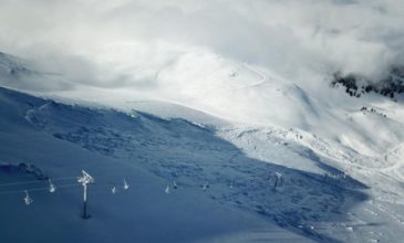 Χιονοστιβάδα 1 εκατ. τόνων «χτύπησε» το χιονοδρομικό κέντρο Καλαβρύτων