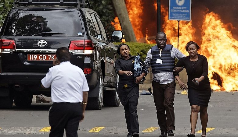 Δραματικός ο απολογισμός των θυμάτων από την επίθεση στην Κένυα