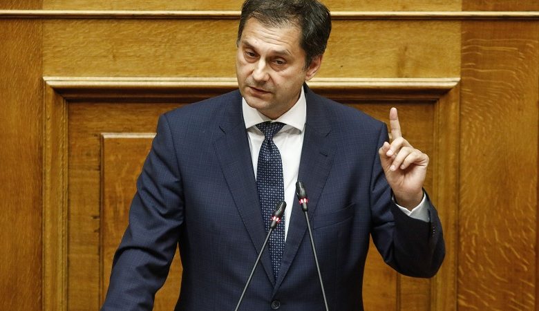 Θεοχάρης: Όποιος δεν ψηφίζει το νομοσχέδιο, δεν δίνει τα 4,4 δισ. ευρώ στον ελληνικό λαό