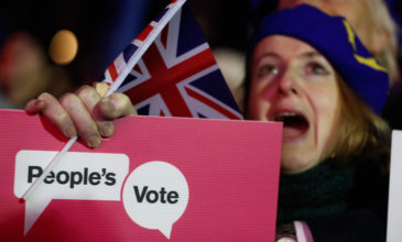 «Η κυβέρνηση θα επιδιώξει τρίτη ψηφοφορία για το Brexit μόνο αν την κερδίσει»