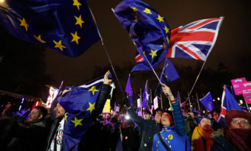 «Η αποχώρηση του Ηνωμένου Βασιλείου από την ΕΕ δεν θα καθυστερήσει»