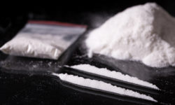 Αστυνομικός συνελήφθη ως αρχηγός κυκλώματος κοκαΐνης – Οι «κάλτσες», οι «μπυρίτσες» και τα «οχτάρια»