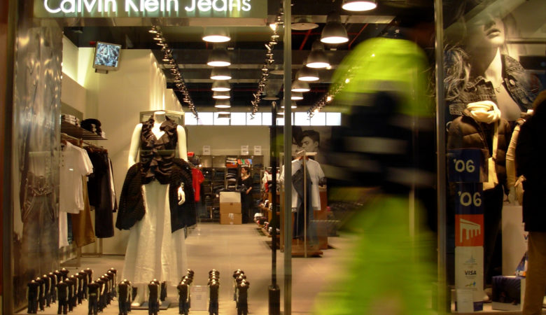 Λουκέτο στο κατάστημα του Calvin Klein στη Νέα Υόρκη