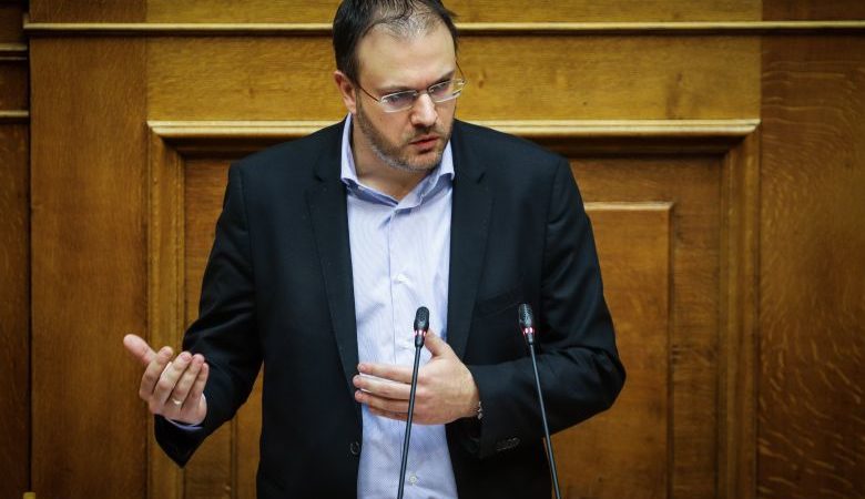 Θεοχαρόπουλος: Προσπάθησαν να με «δωροδοκήσουν» για τη Συμφωνία των Πρεσπών