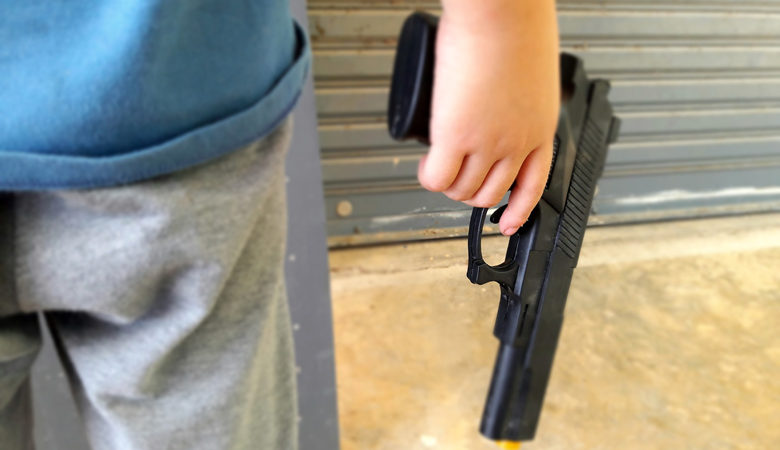 Επτάχρονος πυροβόλησε σε σχολείο με το περίστροφο του πατέρα του