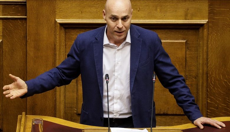 Παραιτήθηκε από βουλευτής ο Γιώργος Αμυράς