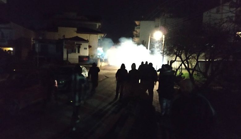 Επεισόδια με μολότοφ και δακρυγόνα έξω από το σπίτι της βουλευτή του ΣΥΡΙΖΑ Ελισάβετ Σκούφα