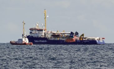 Tο Sea-Watch 3 διέσωσε άλλους σχεδόν 100 ανθρώπους στη Μεσόγειο