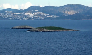 Τουρκικό σκάφος παρενόχλησε Έλληνες ψαράδες στα Ίμια