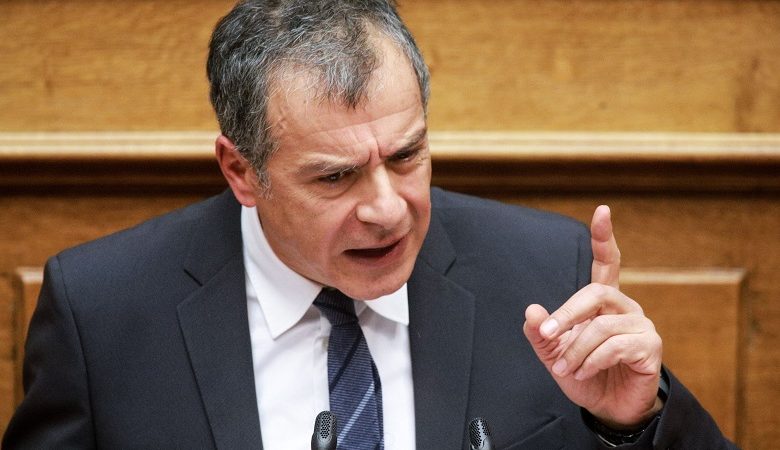 Θεοδωράκης: Δόθηκαν εντολές από ΣΥΡΙΖΑ και ΝΔ να φύγουν οι βουλευτές του Ποταμιού