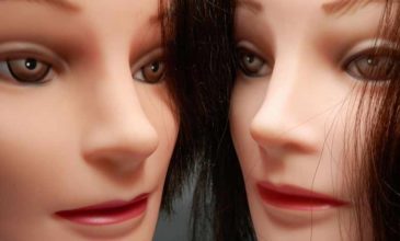 «Χρησιμοποιημένες» και «κακοποιημένες» κούκλες του σεξ ανταλλάσσονται online