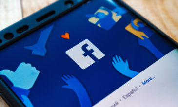Έπεσε το Facebook – Προβλήματα σύνδεσης σε πολλές χώρες