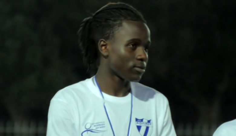 Δελτίο ποδοσφαιριστή από τον Αιολικό σε 14χρονο πρόσφυγα
