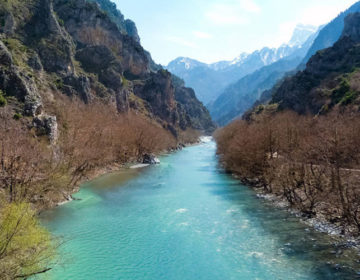 Αώος ποταμός, το μοναδικό ελληνικό ποτάμι που εκβάλλει εκτός των ελληνικών συνόρων