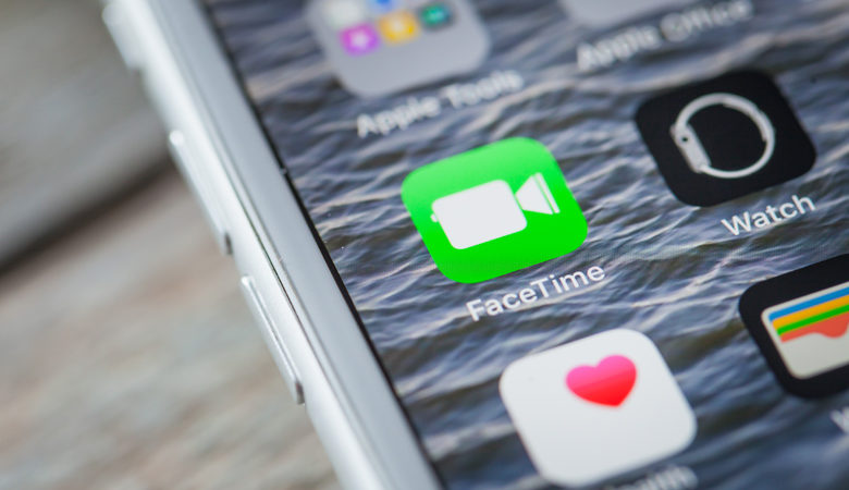 Πώς θα βγάλετε τους «κοριούς» από το FaceTime στα iPhone