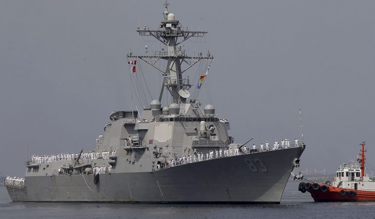 Παραλίγο να συγκρουστούν ρωσικό και αμερικανικό πολεμικό πλοίο