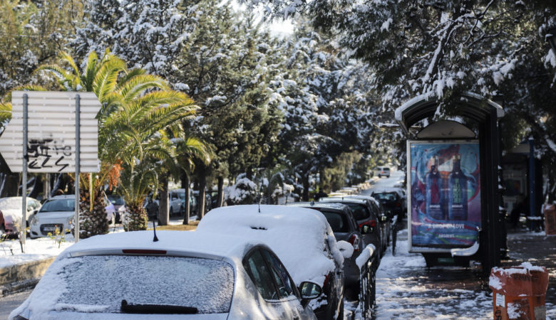 Η «Χιόνη» ρίχνει την θερμοκρασία και φέρνει χιόνια