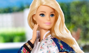 Η Barbie θα κυκλοφορήσει με αναπηρικό αμαξίδιο