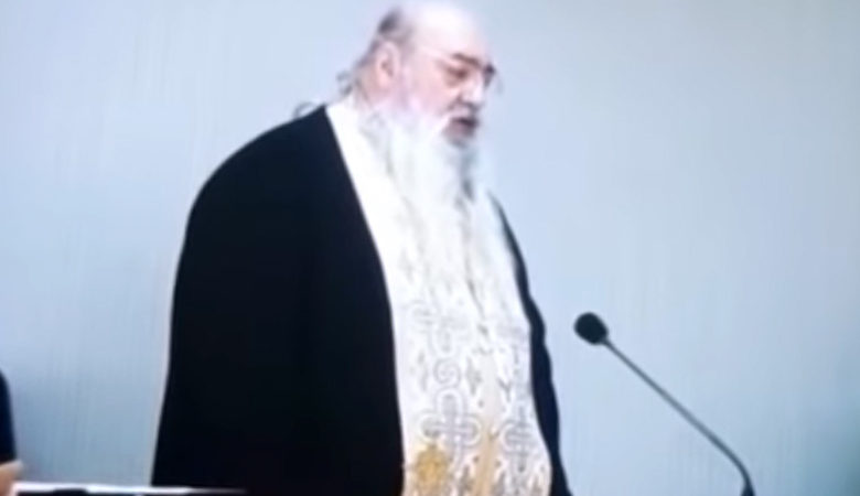 Ιερέας προέτρεψε βουλευτή του ΣΥΡΙΖΑ σε μετάνοια για το αμάρτημα της προδοσίας