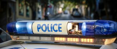 Κι άλλο έγκλημα στον Άγιο Παντελεήμονα: Νεκρός 35χρονος με τραύματα από αιχμηρό αντικείμενο – Συνελήφθη ο συγκάτοικος του