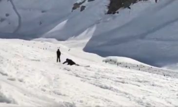 Θάφτηκαν κάτω από χιονοστιβάδα και τους έσωσαν οι σκύλοι τους