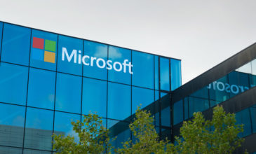 Η Microsoft πλησιάζει σε αξία τους Σαουδάραραβες