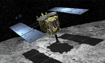 Το Hayabusa 2 «πάτησε» στον αστεροειδή Ριούγκου και συνέλεξε το πρώτο δείγμα