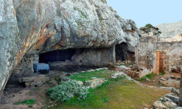 Η Σπηλιά της Αρκούδας ή της Παναγίας Αρκουδιώτισσας στα Χανιά