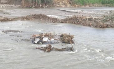 Ισχυρές βροχοπτώσεις στην Κρήτη, παρασύρθηκε όχημα, έκλεισαν δρόμοι