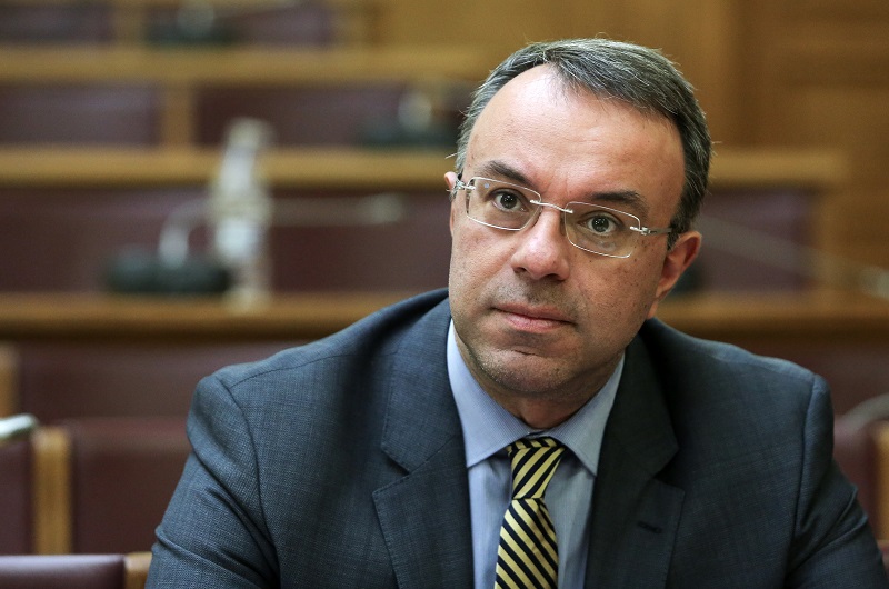 Ξεκάθαρο μήνυμα Σταϊκούρα: Θα πάρουν όλοι τα αναδρομικά